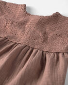 B&eacute;b&eacute; fille - Robe en gaze de coton biologique et crochet, image 4 sur 5 diapositives