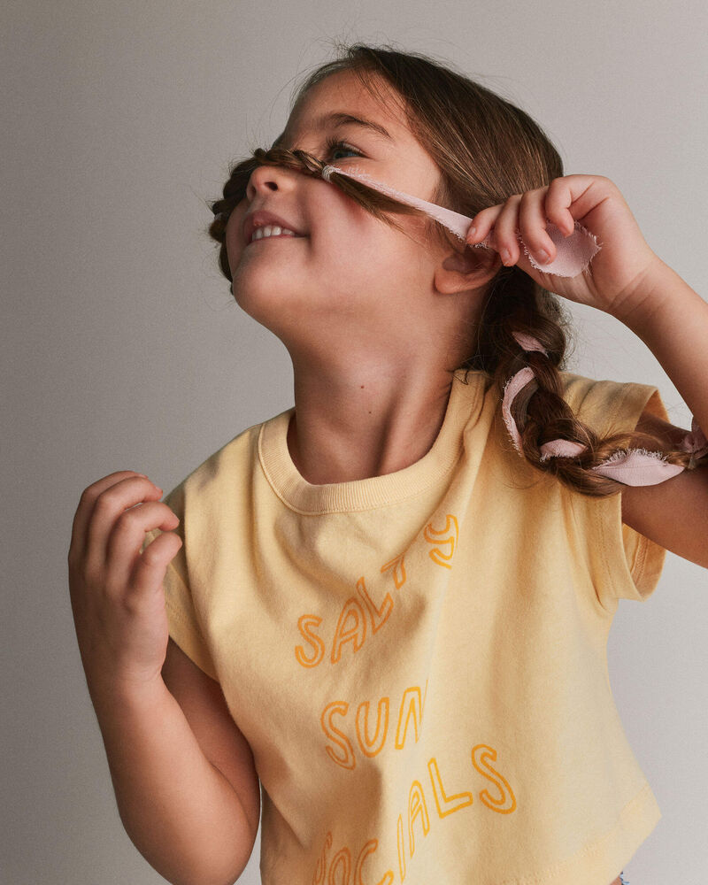 Tout-petit fille - T-shirt &agrave; coupe carr&eacute;e &laquo;Salty Sun Socials&raquo; - Jaune, image 4 sur 5 diapositives