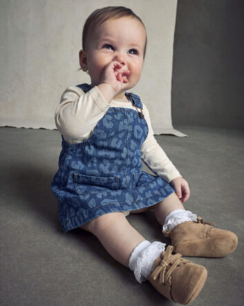 B&eacute;b&eacute; fille - Ensemble 2 pi&egrave;ces salopette en denim &agrave; motif l&eacute;opard et manches longues - D&eacute;lav&eacute; fonc&eacute;, 