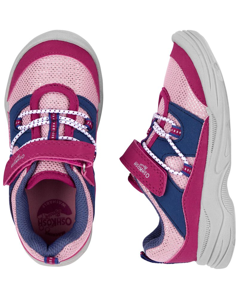 bump sneakers