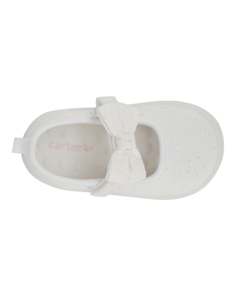 Bébé Espadrilles Every Step® à motifs ajourés, image 4 sur 7 diapositives