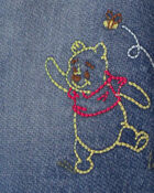 B&eacute;b&eacute; - Blouson en denim effet tricot brod&eacute; Winnie l&rsquo;Ourson de Disney&reg; avec motif au dos - D&eacute;lav&eacute; fonc&eacute;, image 5 sur 8 diapositives