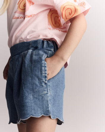 Toddler Girl Scalloped Short in Denim, 