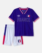 Ensemble 2 pi&egrave;ces chandail de soccer et short Umbro de la France pour enfant - Rouge/Bleu/Blanc, image 1 sur 12 diapositives