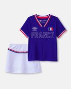 Ensemble 2 pi&egrave;ces chandail de soccer et jupe-short Umbro de la France pour toute-fille - Rouge/Bleu/Blanc, image 1 sur 9 diapositives