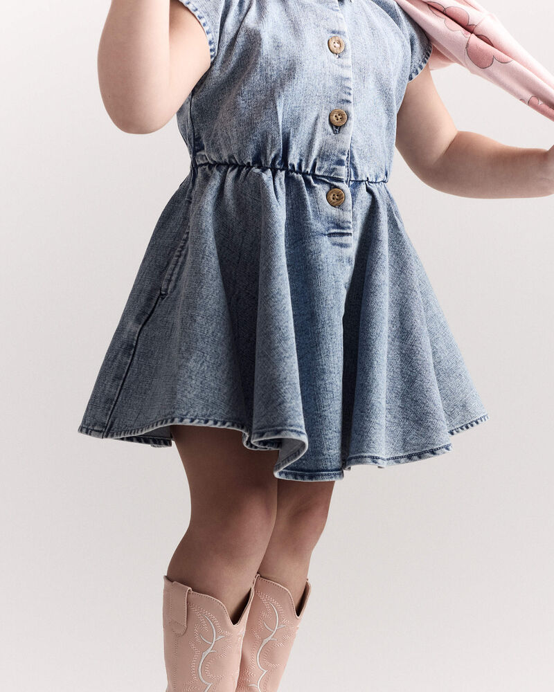 Toute-petit fille - Robe Avenue Twirl&trade; en denim au d&eacute;lav&eacute; Avenue - Bleu, image 4 sur 6 diapositives