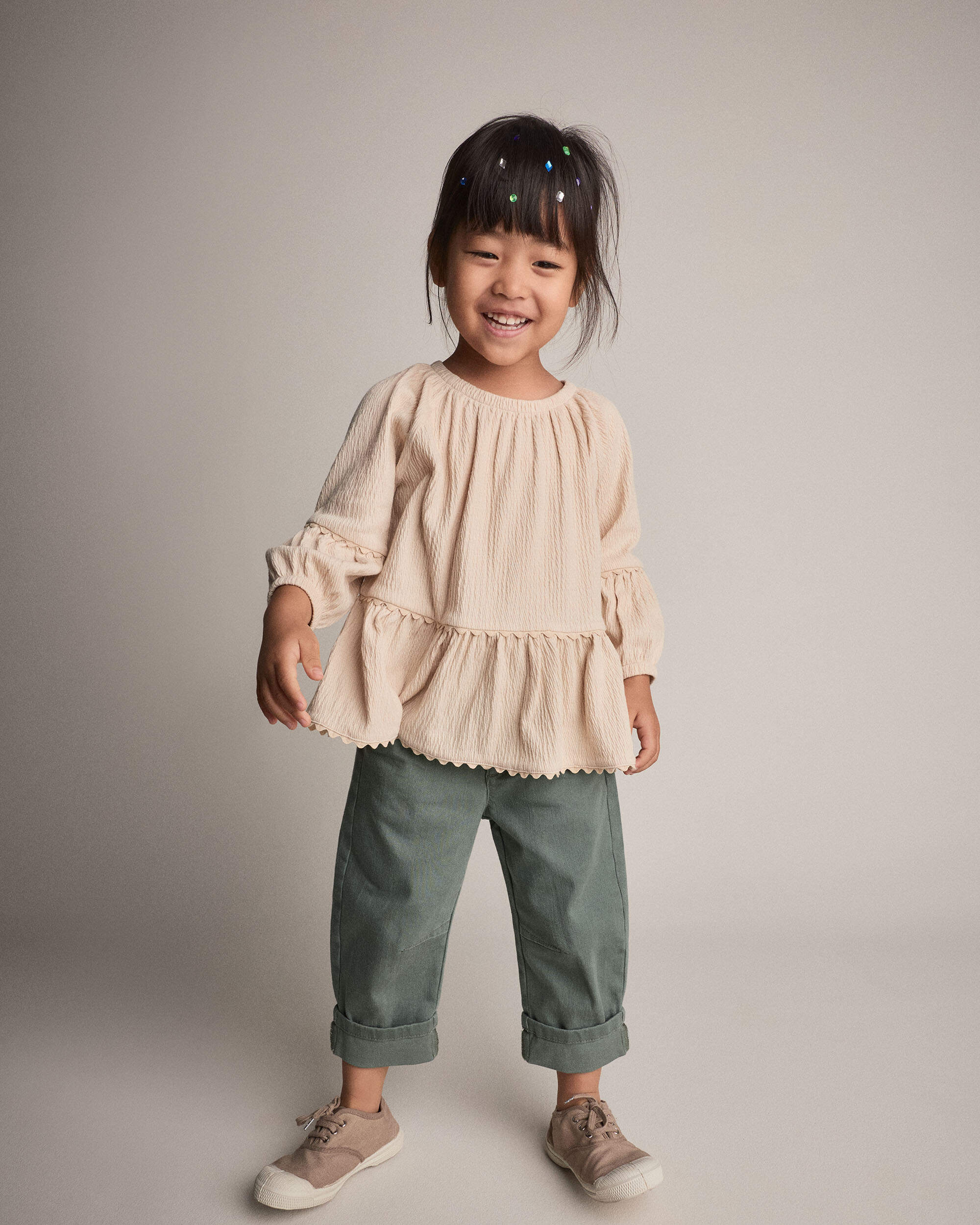 Toddler Girl Haut à manches longues en coton volants – Kaki