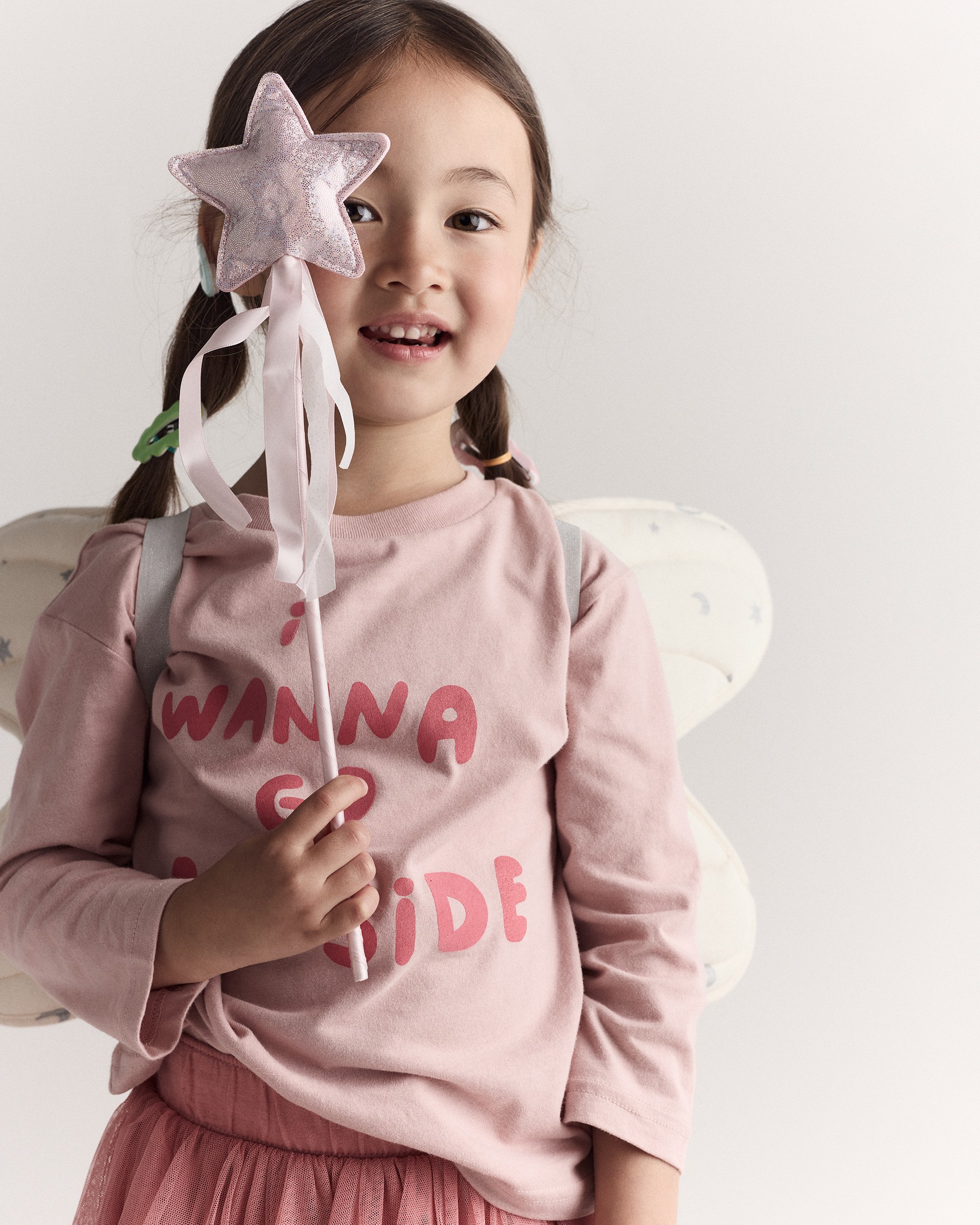 Toddler Girl I Wanna Go Outside Long-Sleeve Relaxed Graphic Tee - Light Pink