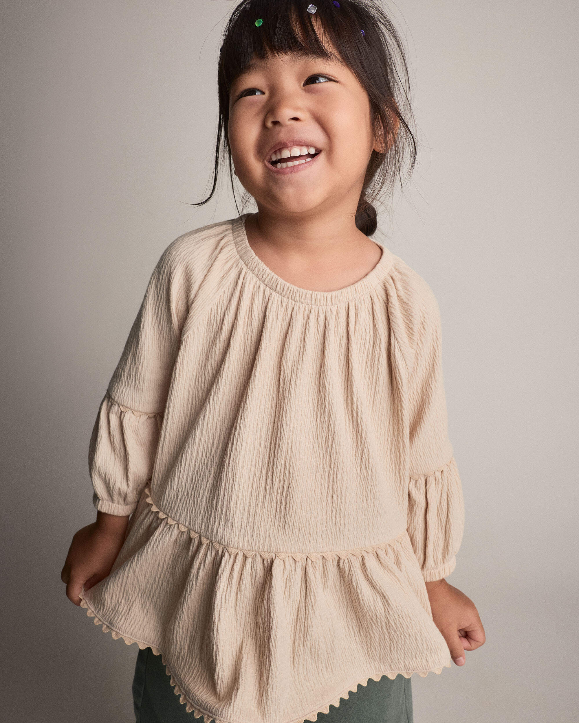 Toddler Girl Haut à manches longues en coton volants – Kaki