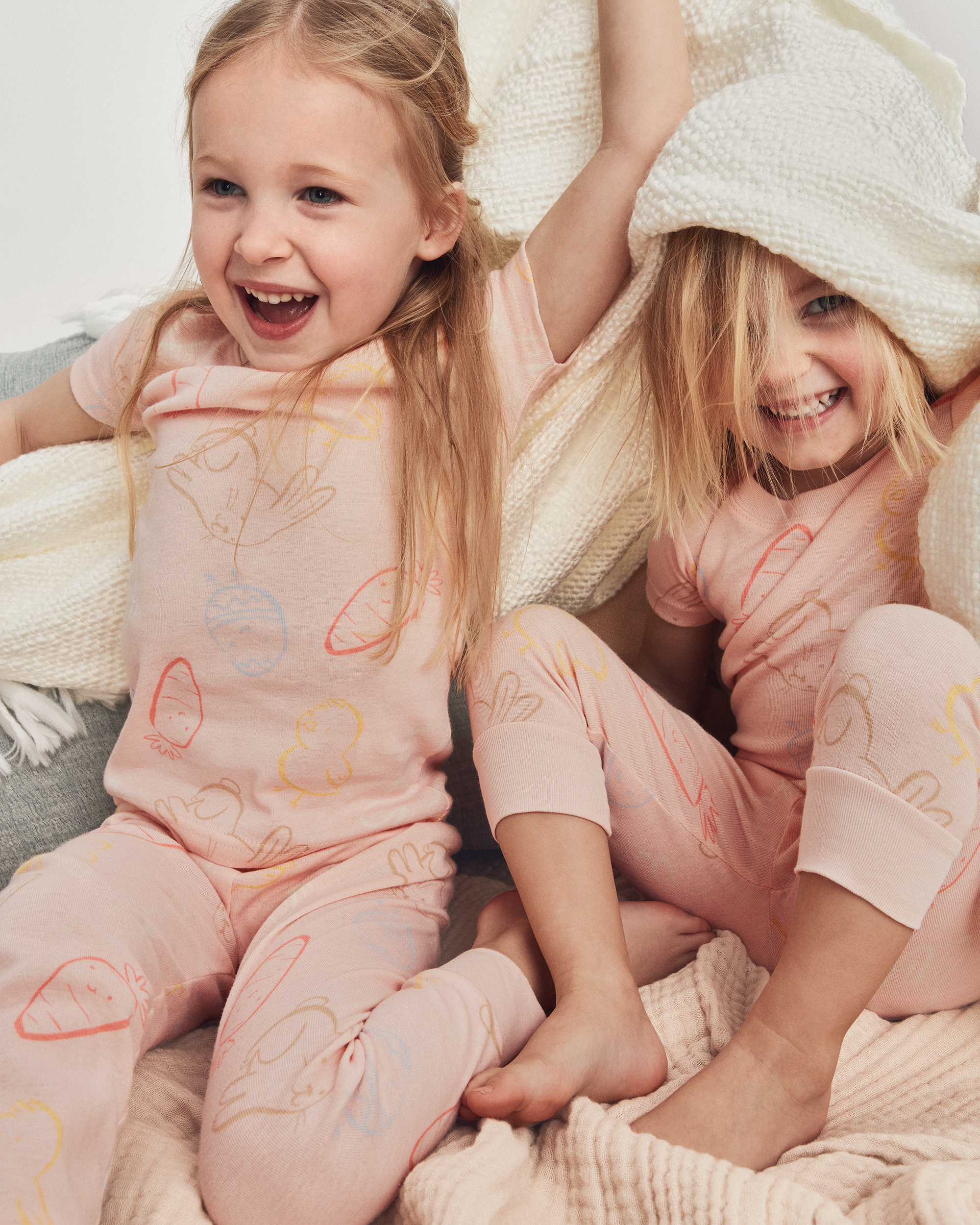 Girls Easter Bunny 100% Cotton Snug Fit 2-Piece Pyjama Set - Pink