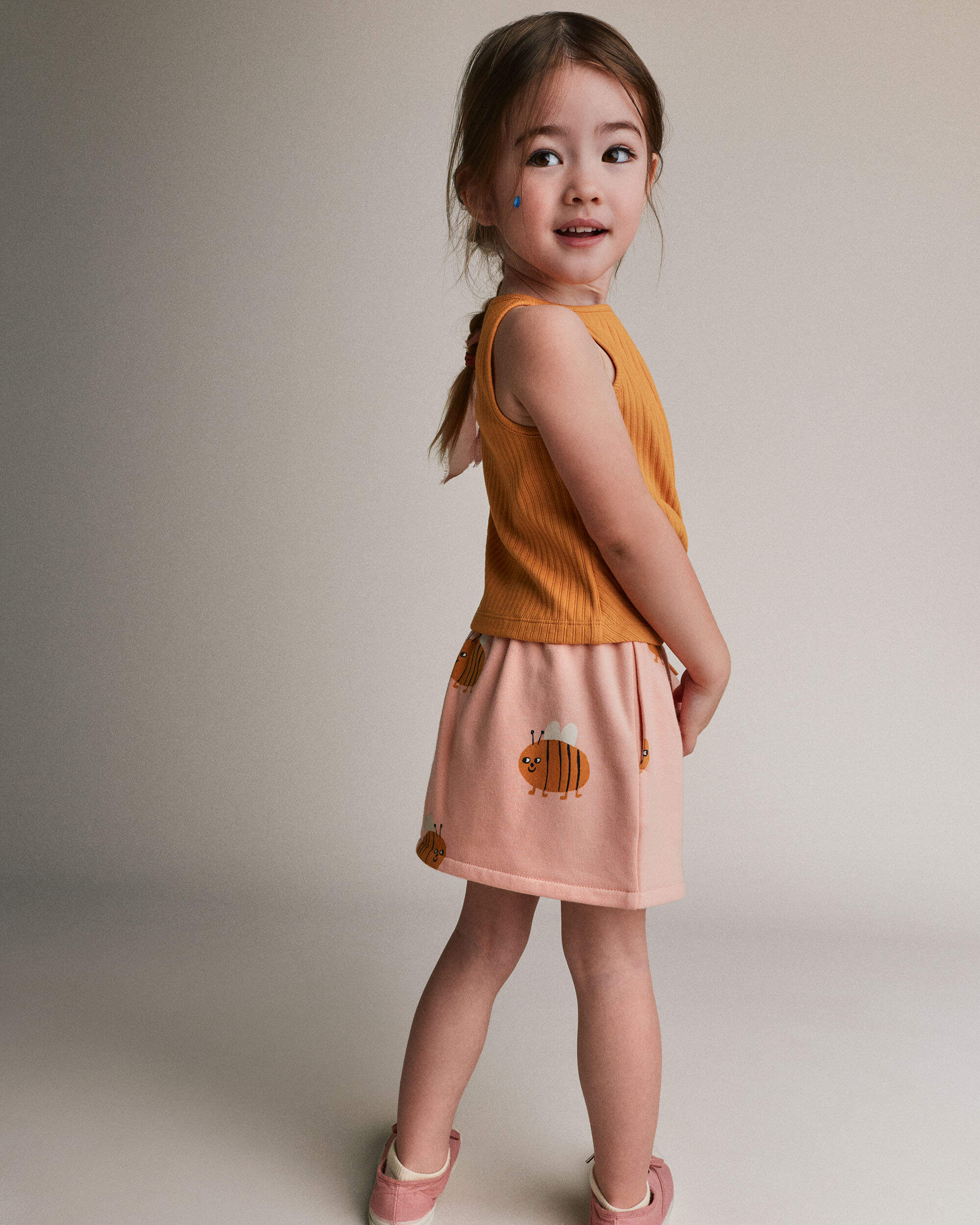 Toddler Girl Pull-On Skirt with Pockets Bee Print - Light Pink