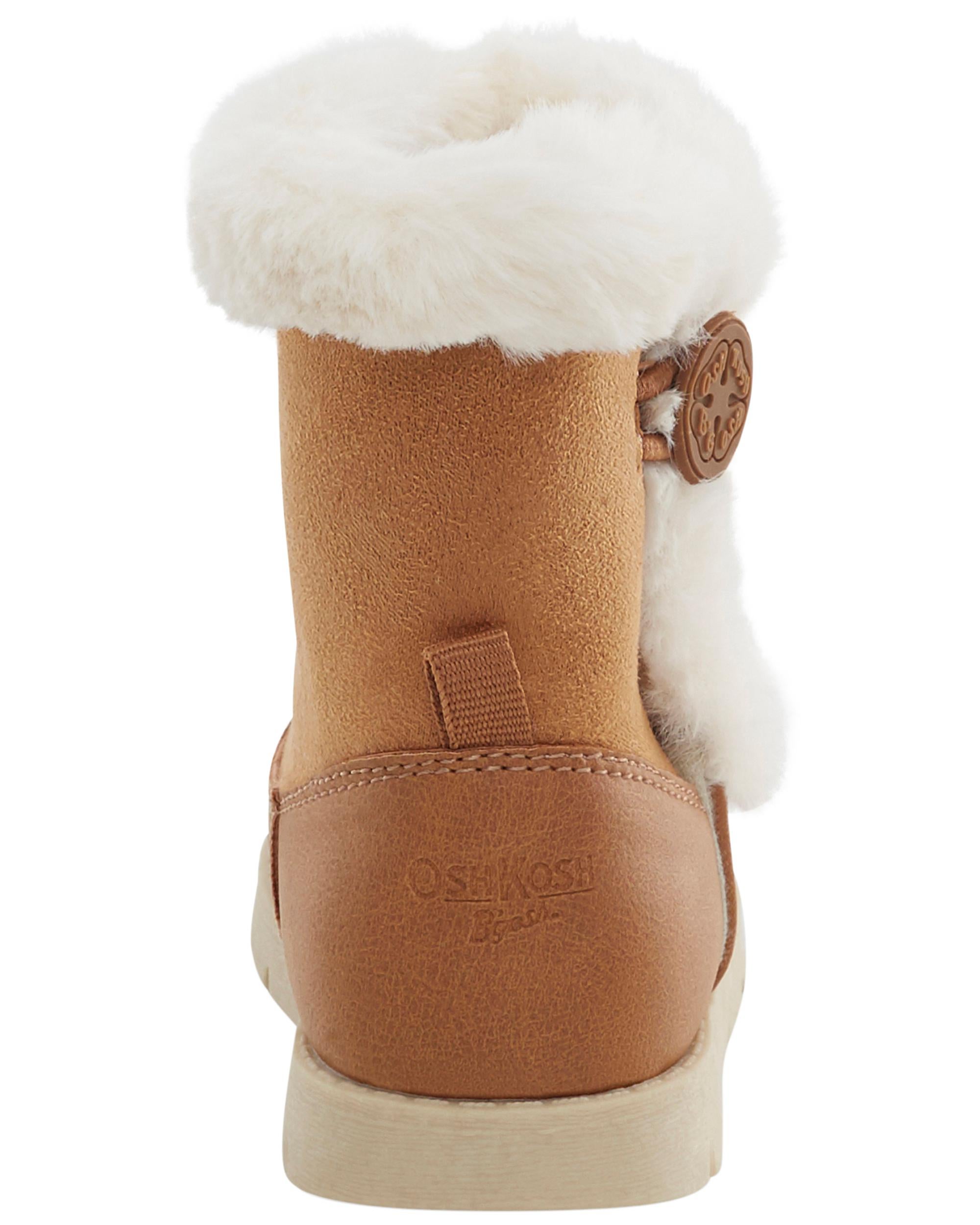 Brown hot sale fluffy boots