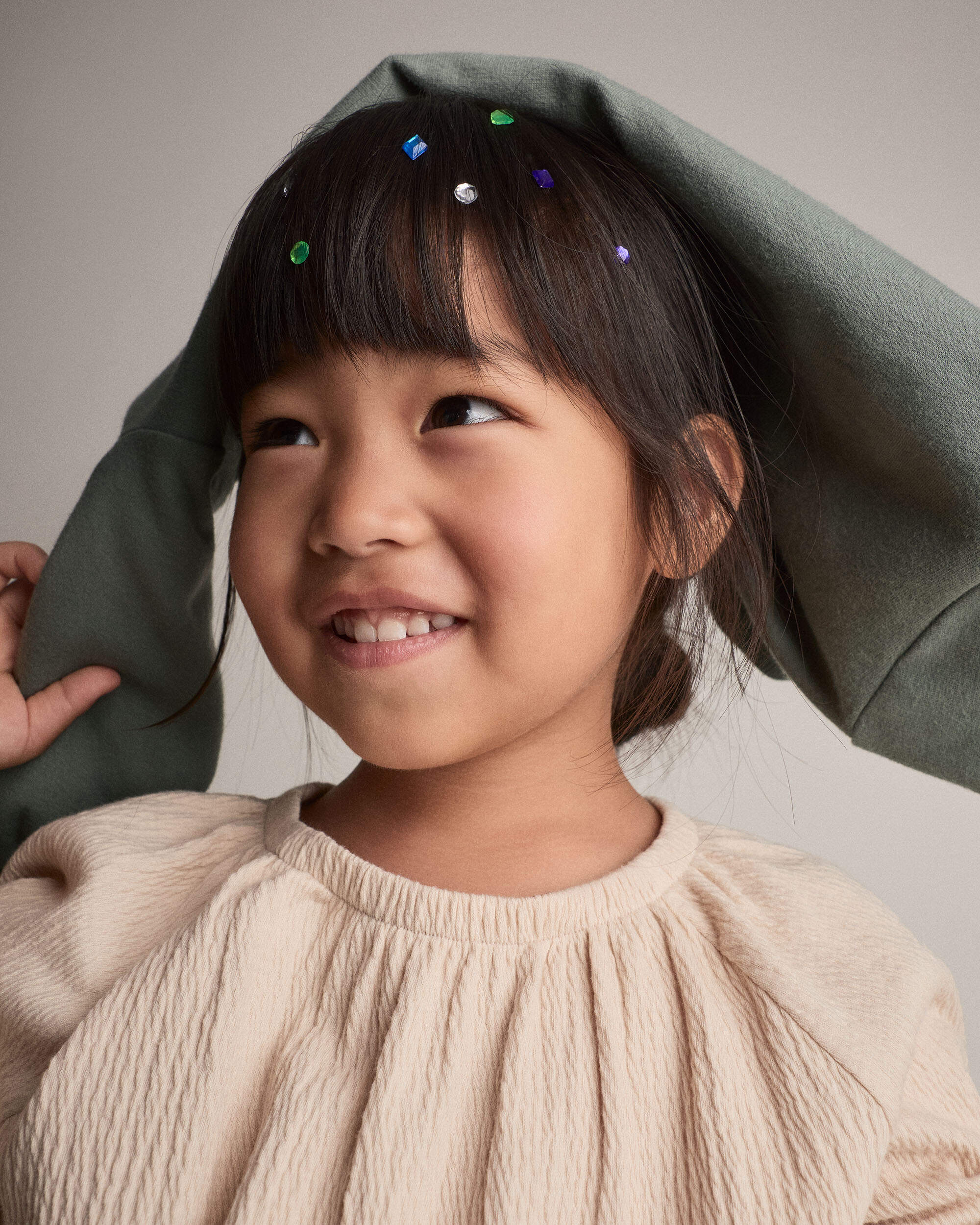 Toddler Girl Haut à manches longues en coton volants – Kaki