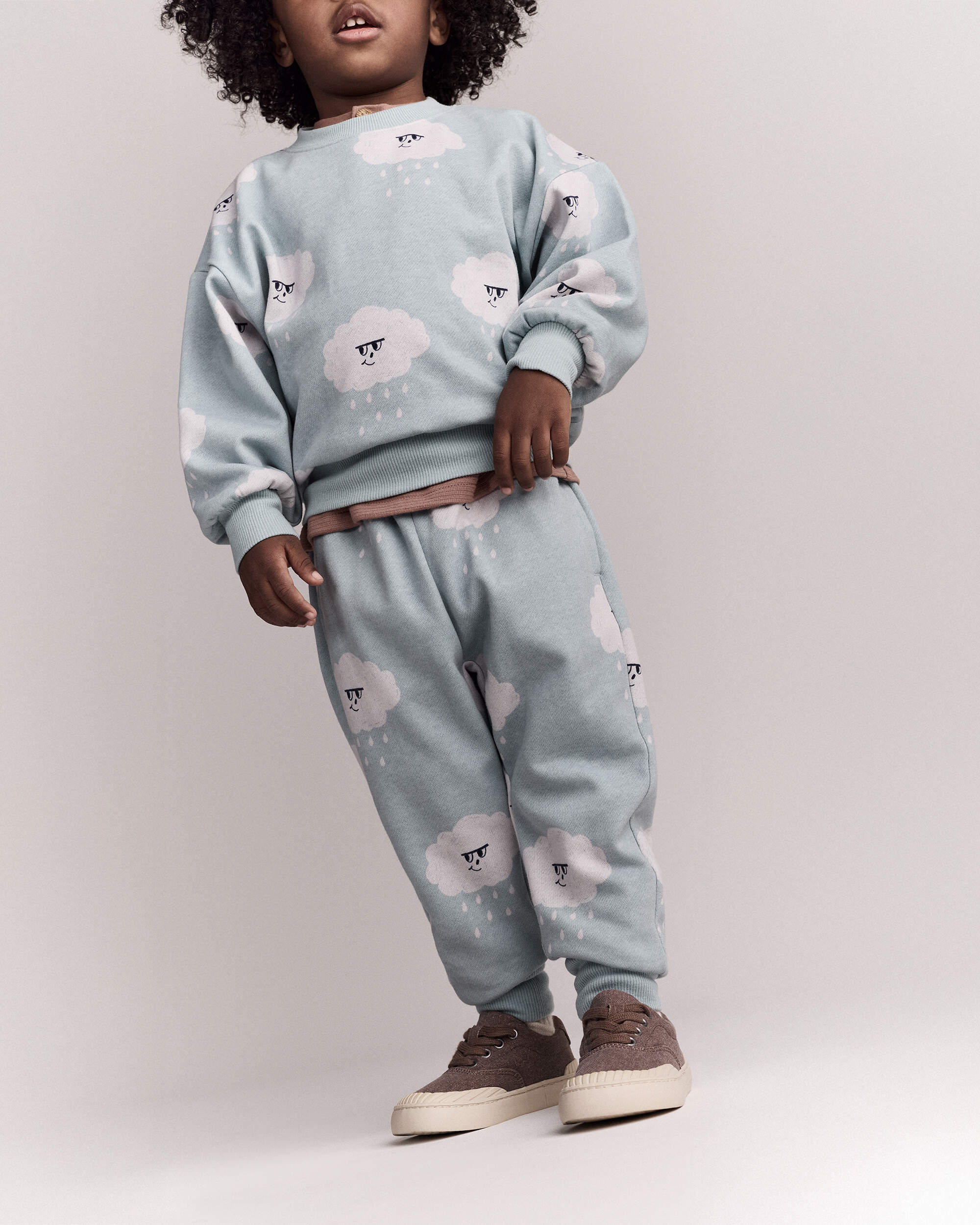 Toddler Wide-Arm Sweatshirt Rain Cloud Print - Pale Blue