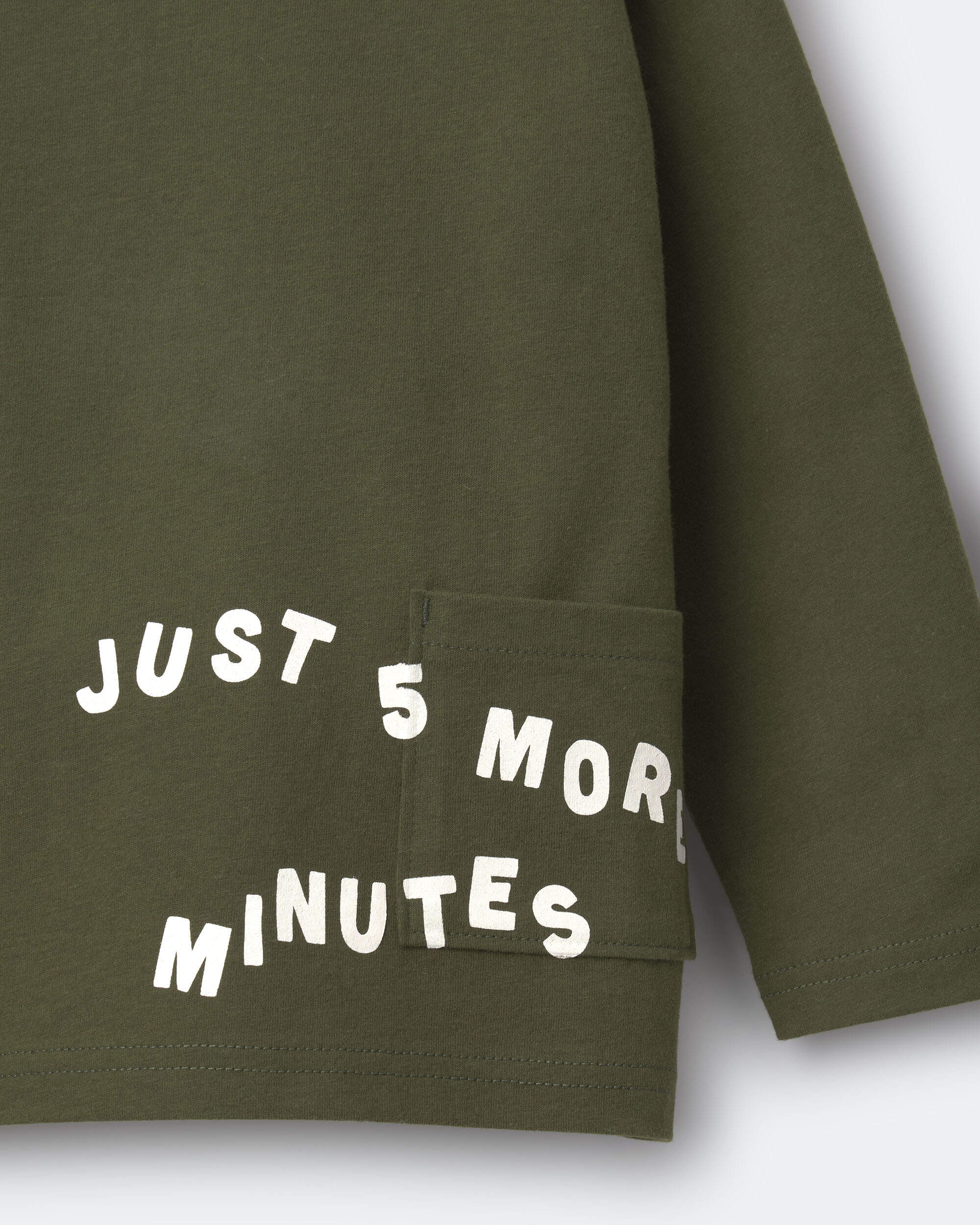 Toddler T-shirt graphique à manches longues, coupe décontractée « encore 5 minutes » – Olive