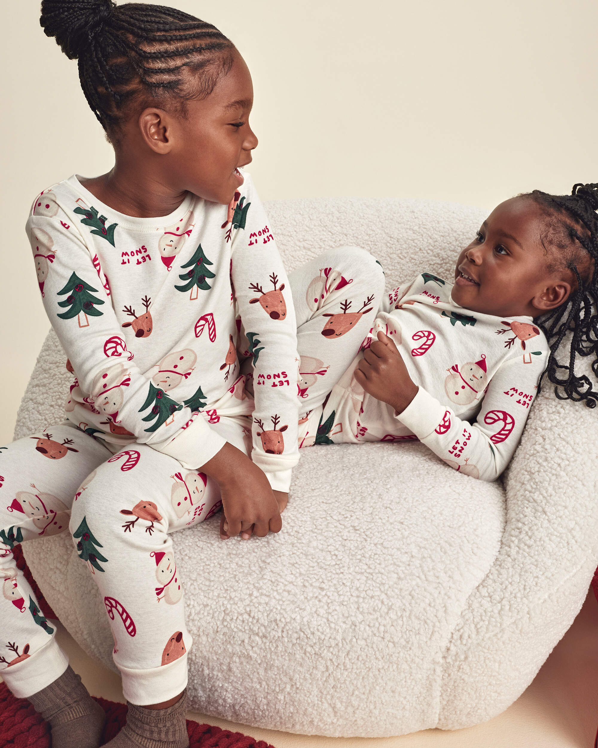 Toddler 2-Piece Christmas Holiday Icon 100% Cotton Snug Fit Pyjama Set - Cream