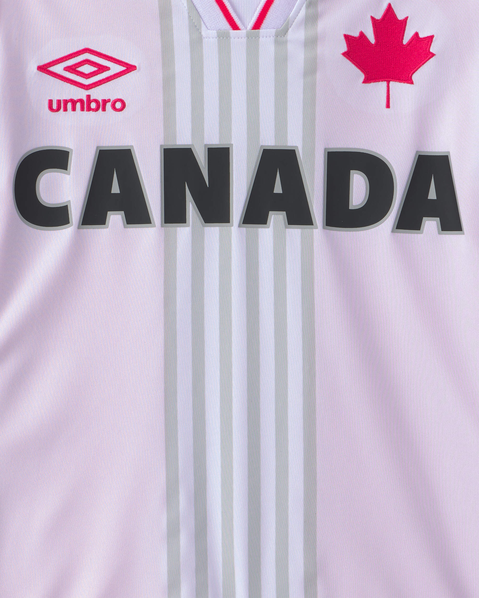 Kids 2-Piece Umbro Canada Soccer Jersey & Short Set - Red/White/Black