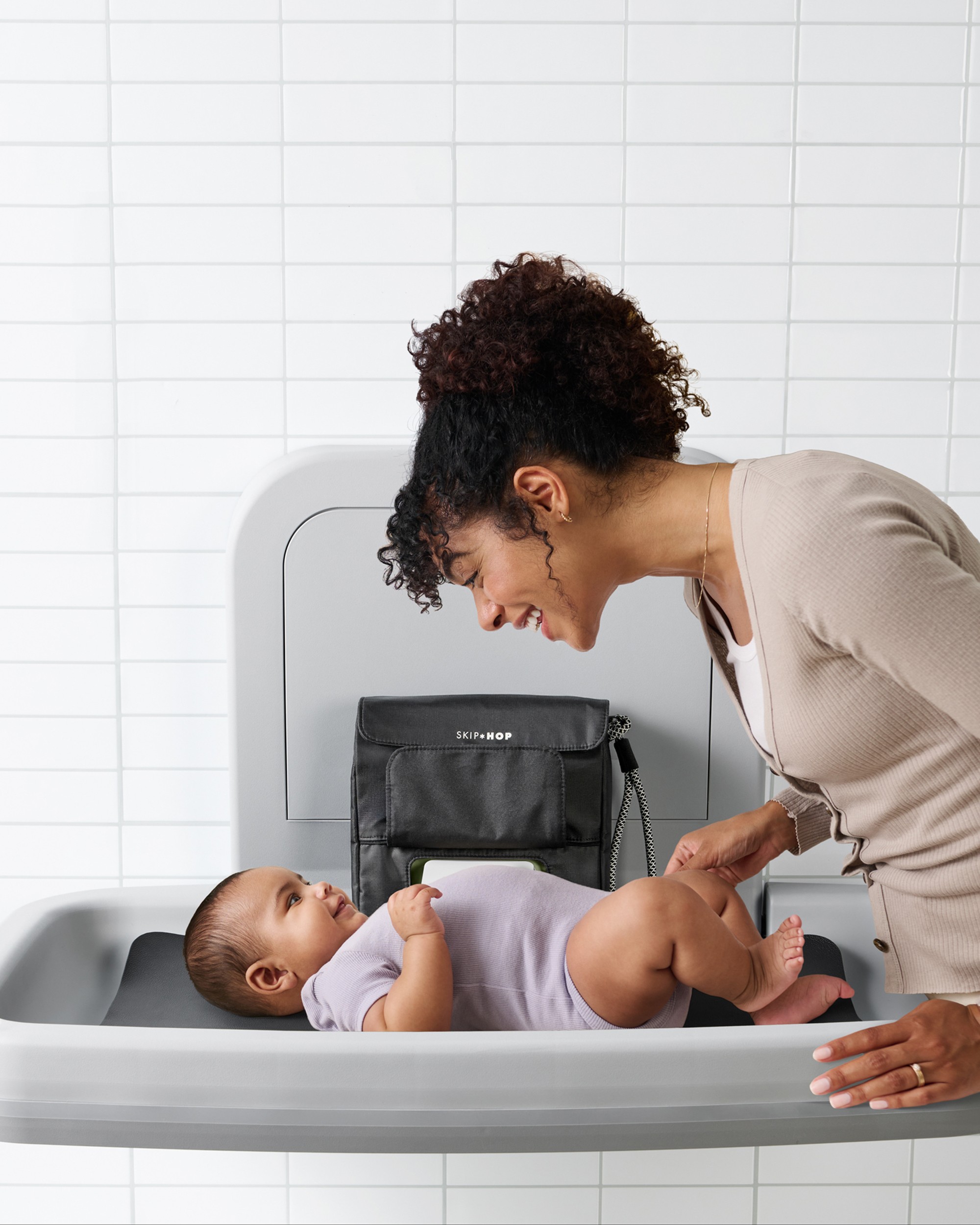 Clean Slate Changing Station - Black