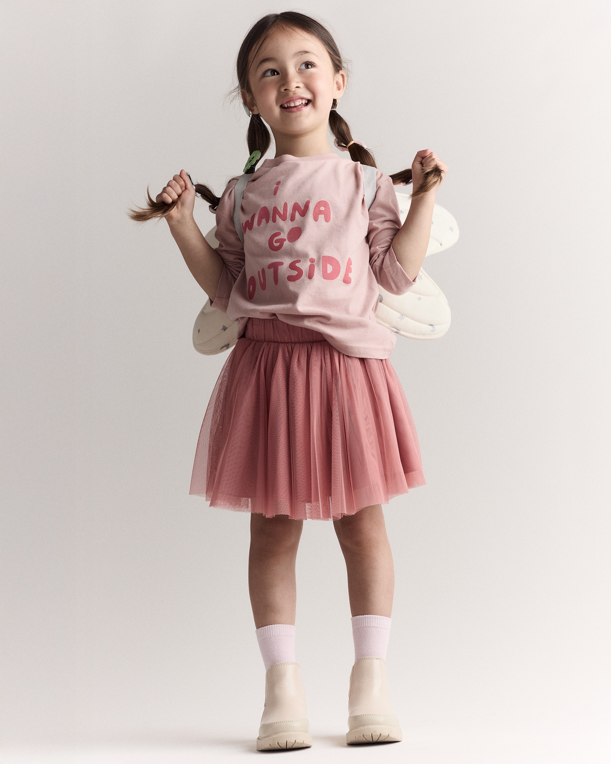 Toddler Girl I Wanna Go Outside Long-Sleeve Relaxed Graphic Tee - Light Pink